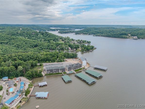 245 Plaza Beach Dr #3C, Camdenton, MO 65020