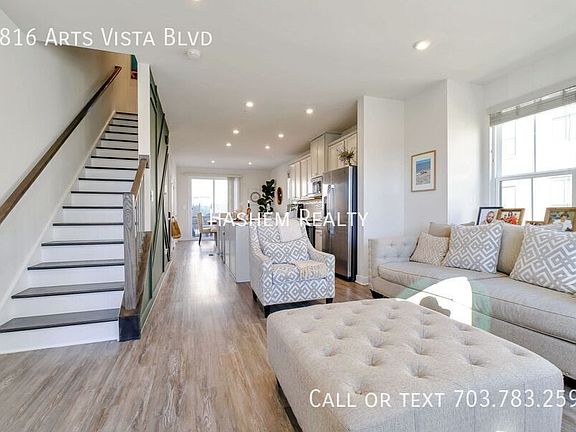 4th image of 2816 Arts Vista Blvd