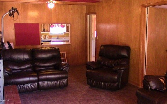 3rd image of 501 W Studebaker Ave