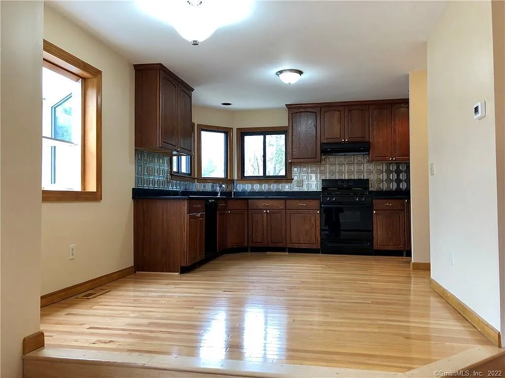 Building Photo - 1101 Mill Pond Dr #1101