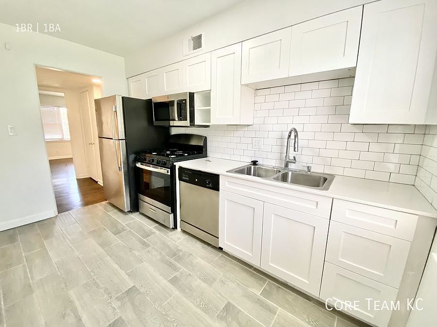 1st image of 4128 Roanoke Pkwy #1039-2