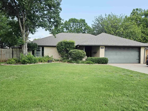 1284 Carriage Dr, Duncan, OK 73533