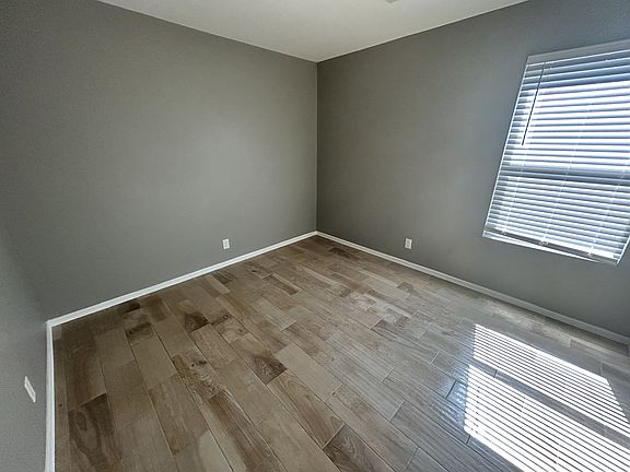 4th image of 14614 E 111th Ct N