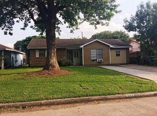 6335 Lodge St, Houston, TX 77092