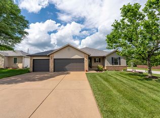 4855 W Portland St, Springfield, MO 65802