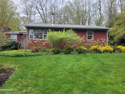125 West St, Sandisfield, MA, 01255