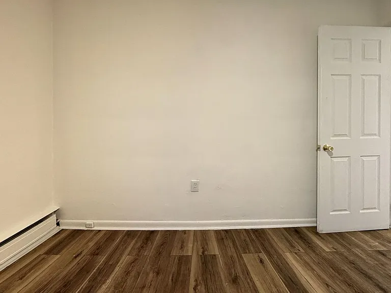 7339 Claridge Street — Photo 14