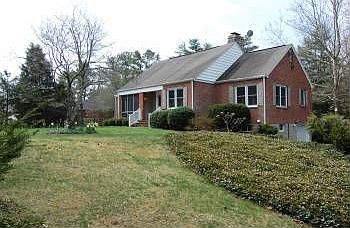 1st image of 207 Cork Dr