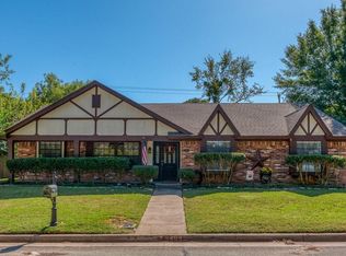 4204 Trowbridge Dr, Arlington, TX 76013