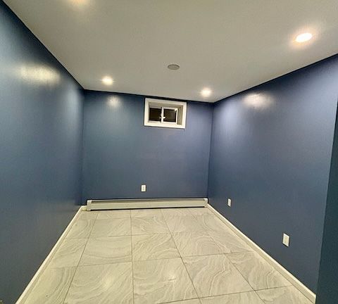 5th image of 133 Garrett St