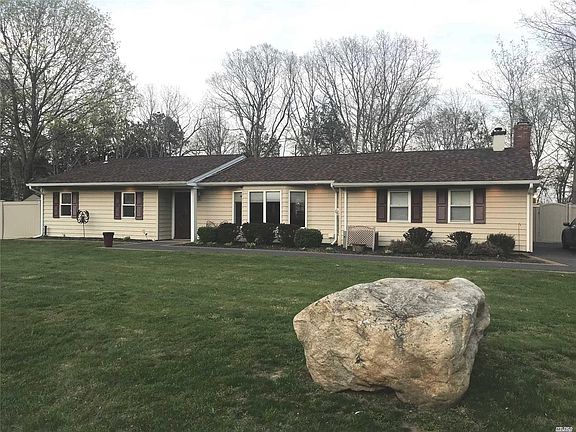 2nd image of 49 Henearly Dr