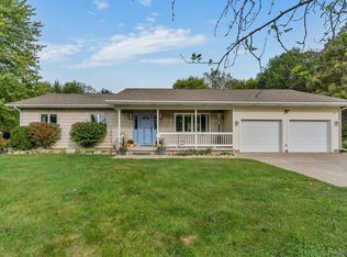 9381 Van Vleet Rd, Gaines, MI 48436