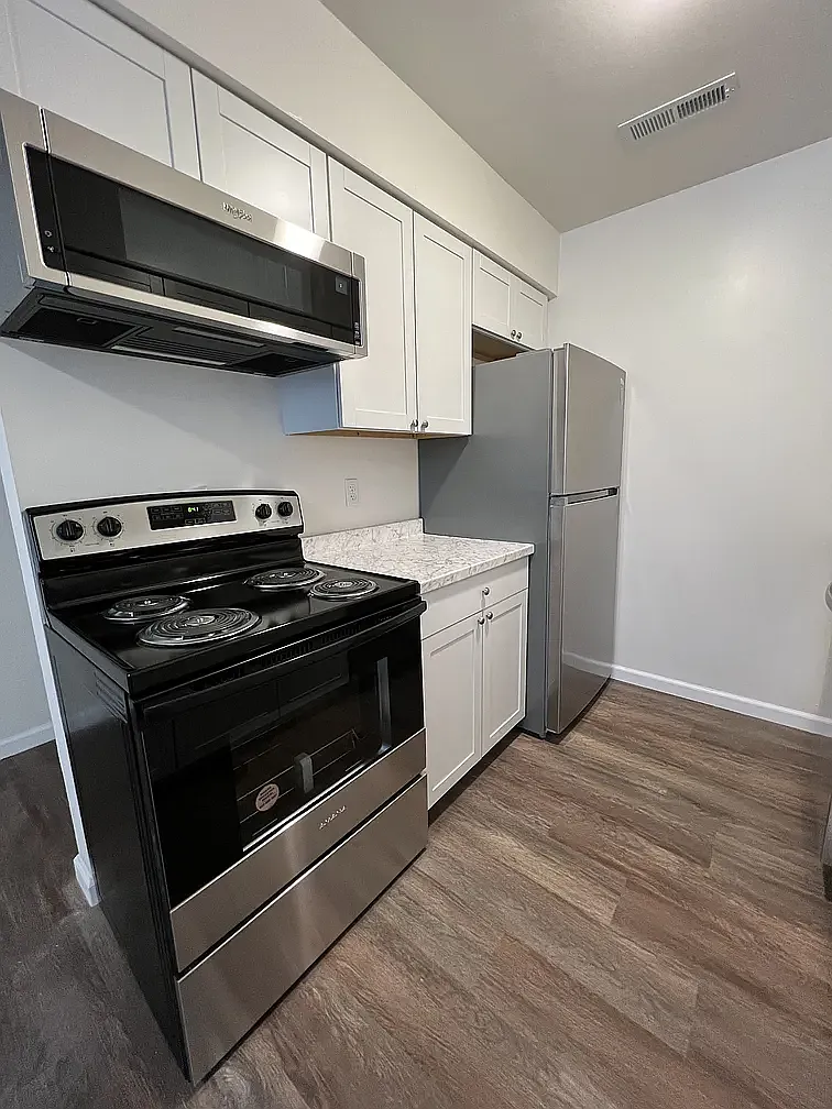 Washington Manor — Photo 1