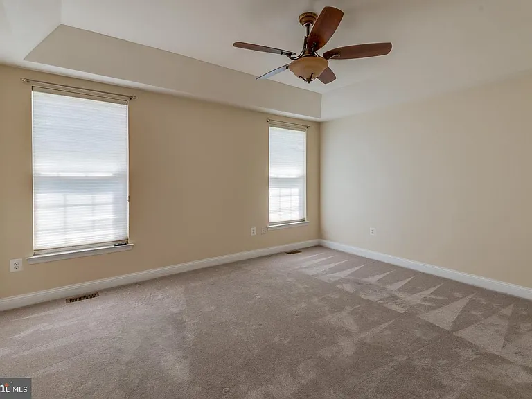 45921 Altman Ct — Photo 16