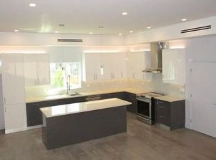 6848 Encino Ave, Van Nuys, CA 91406