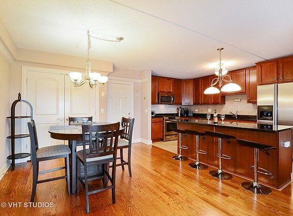 4th image of 4833 N Olcott Ave Unit 505