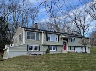 605 High Ridge Rd, Orange, CT 06477