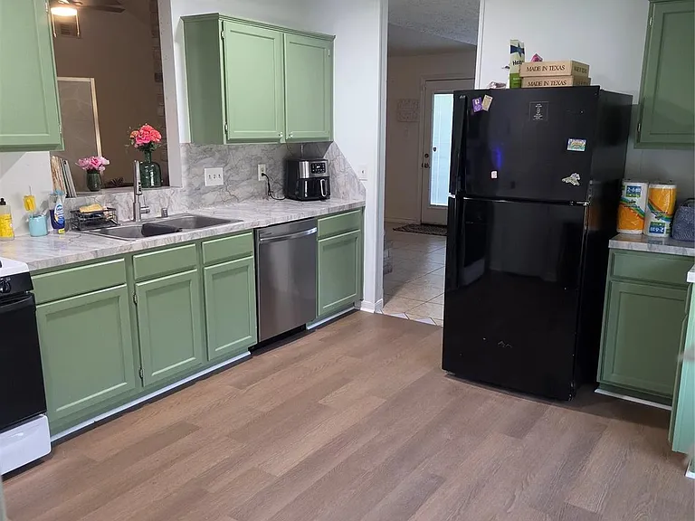 14435 E Glen Willow Rd — Photo 6