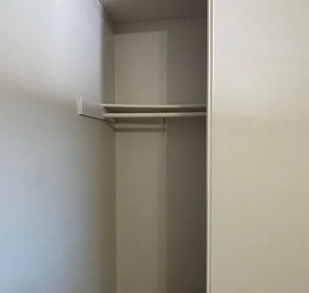 Cedars West Apartments — Photo 16