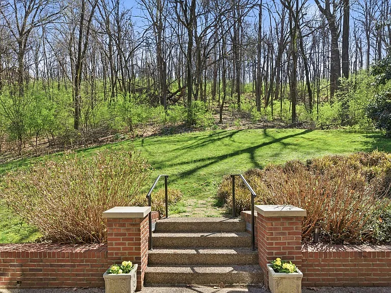 710 Ashley Run — Photo 34