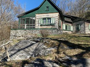 1926 Sterrett Rd, Sterrett, VA 24472