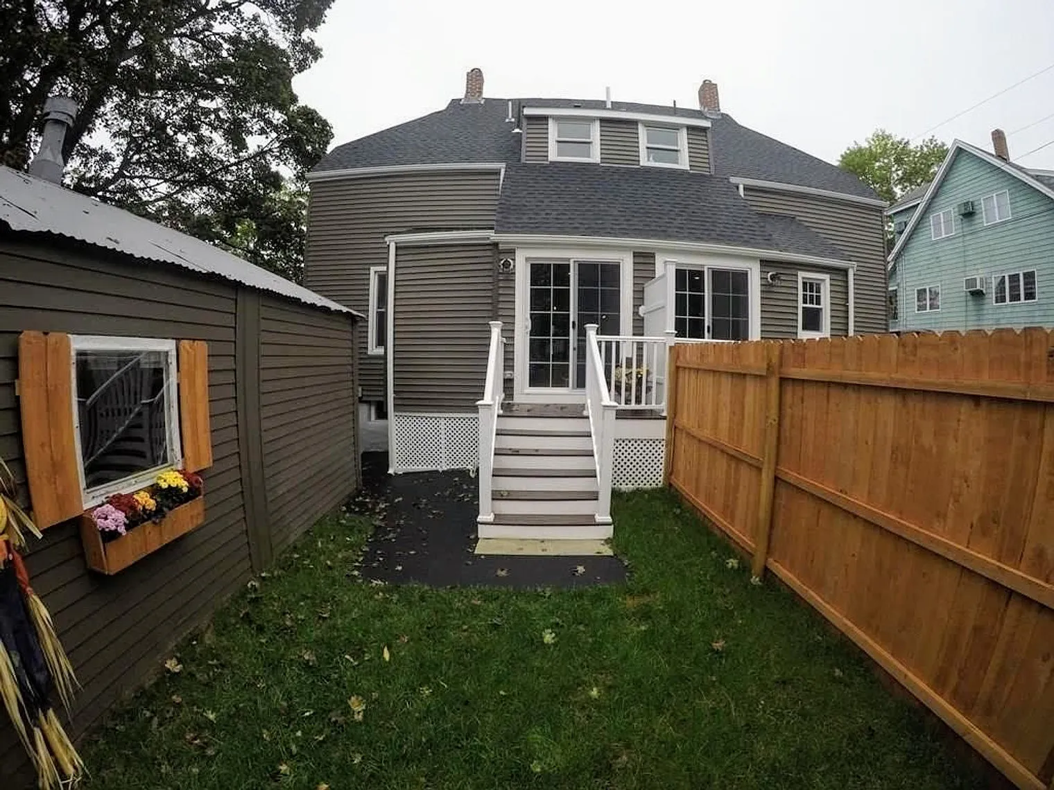 3 bed, 1.5 bath, $6,093 — Photo 3
