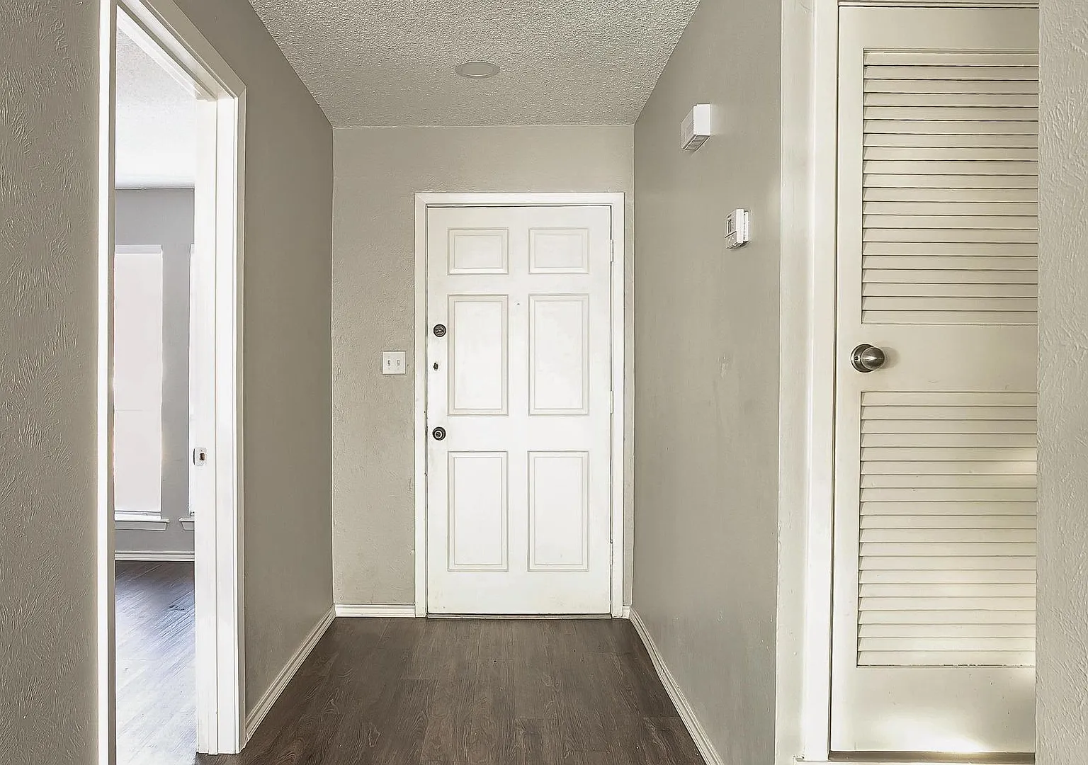 Nice One Side of Duplex on Cul De Sac on Altamesa Blvd- Fort Worth- 3 Bed, 2 Bath Home- 76133 — Photo 4