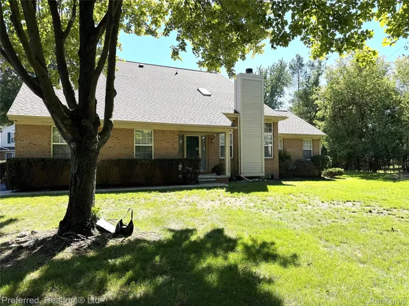 33377 Norfolk St #3, Livonia, MI 48152