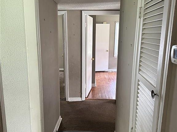 3rd image of 15 Elm St