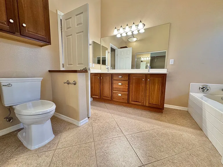 5805 Hawkeye Bell St — Photo 12