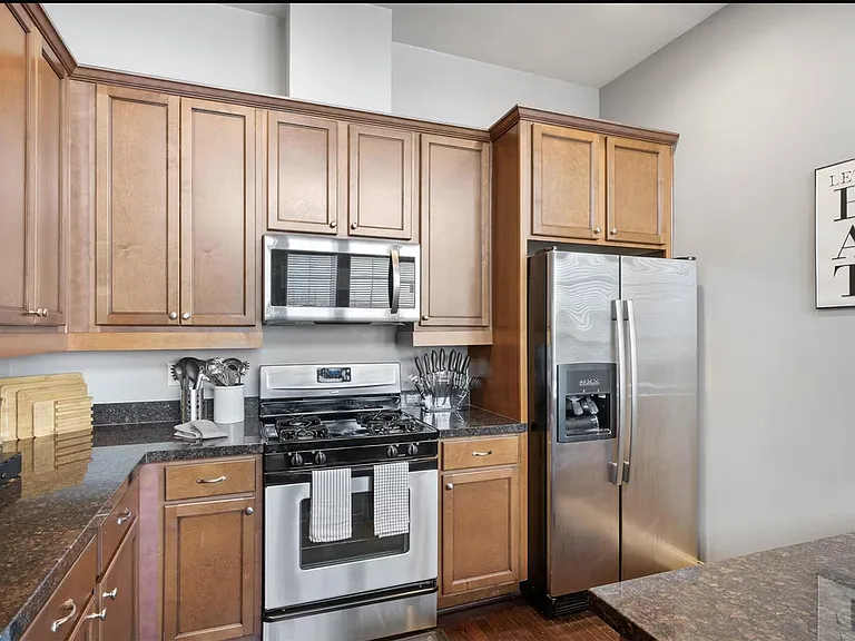 2512 Leeland St — Photo 35