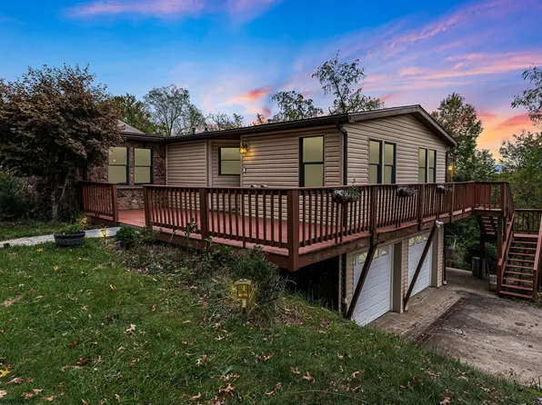 744 Augusta Ave, Morgantown, WV 26501