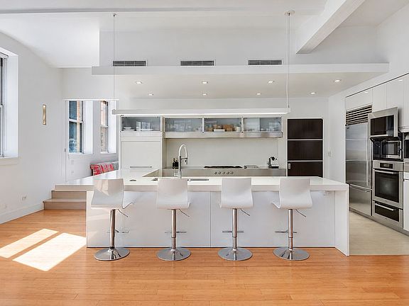 4th image of 130 Fulton St APT 5B