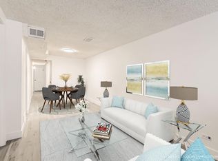 Fully Updated 2-Bed 1 Bath Garden Level Unit in Denver!!, Denver, CO 80220