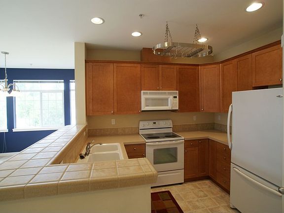 3rd image of 1855 Trossachs Blvd SE Unit 1305