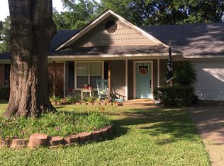 903 Peggy Dr, Whitehouse, TX 75791