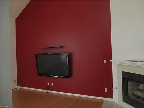2nd image of 4177 Laurel Green Cir