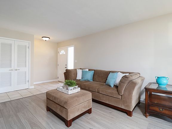 2nd image of 1014 S Ashland Ave