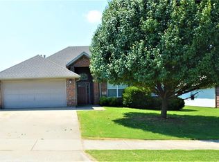 706 SW Crystal St, Bentonville, AR 72712