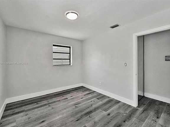 5th image of 18101 NW 43rd Ave