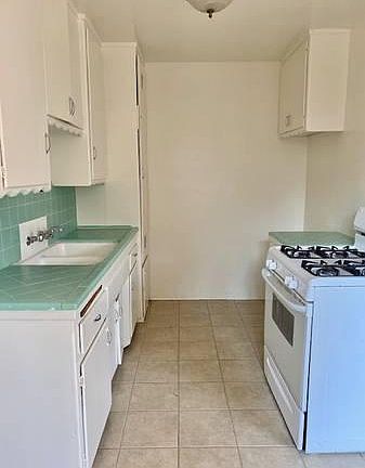 3rd image of 4005 N Figueroa St #3