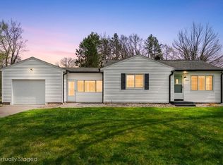 7641 Lake Wood Dr, Portage, MI 49002