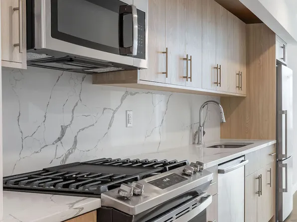 1516 Park Avenue image 3 of 17