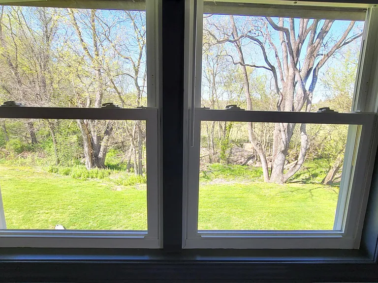 135 W Water St #23 — Photo 8