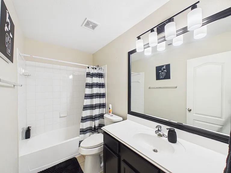 9426 Russeff Field Ln — Photo 42