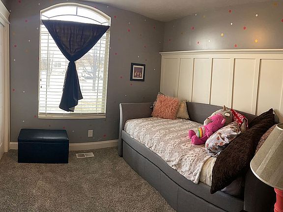 2nd image of 4931 W Cherry Laurel Ln