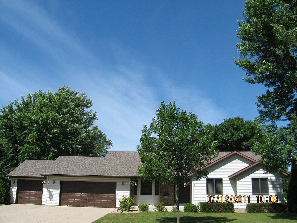 1st image of 450 Crestview Ln NE