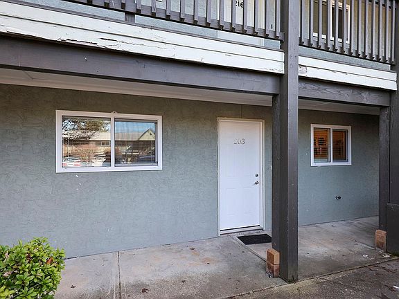 3rd image of 1540 Piercy Ave #203