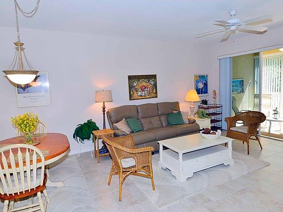 5th image of 8315 Glenrose Way Unit 1412