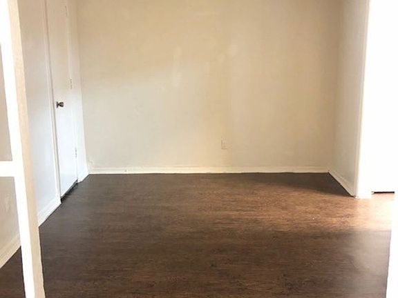 3rd image of 1900 Westminster St APT 109